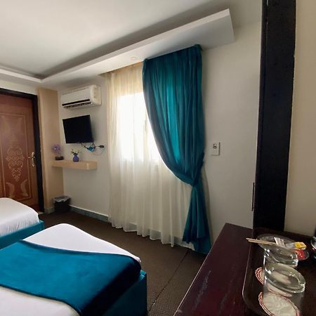 Golden Pyramids Inn Kafret el-Gabal Eksteriør bilde