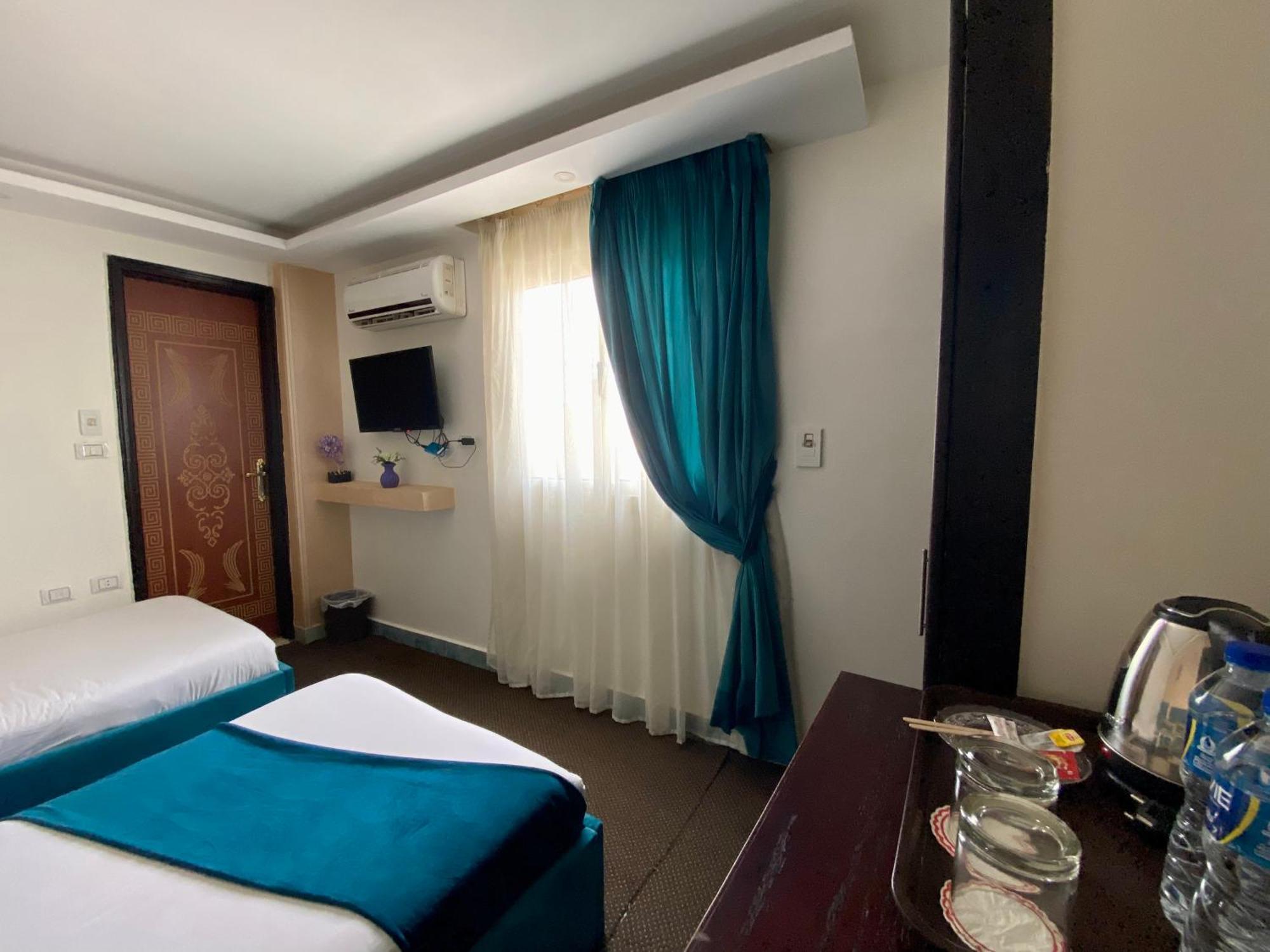 Golden Pyramids Inn Kafret el-Gabal Eksteriør bilde