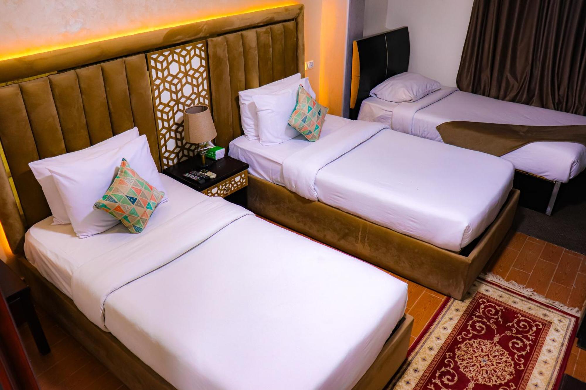 Golden Pyramids Inn Kafret el-Gabal Eksteriør bilde