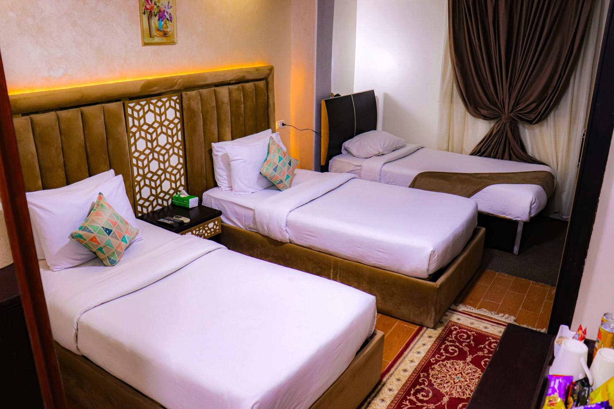 Golden Pyramids Inn Kafret el-Gabal Eksteriør bilde