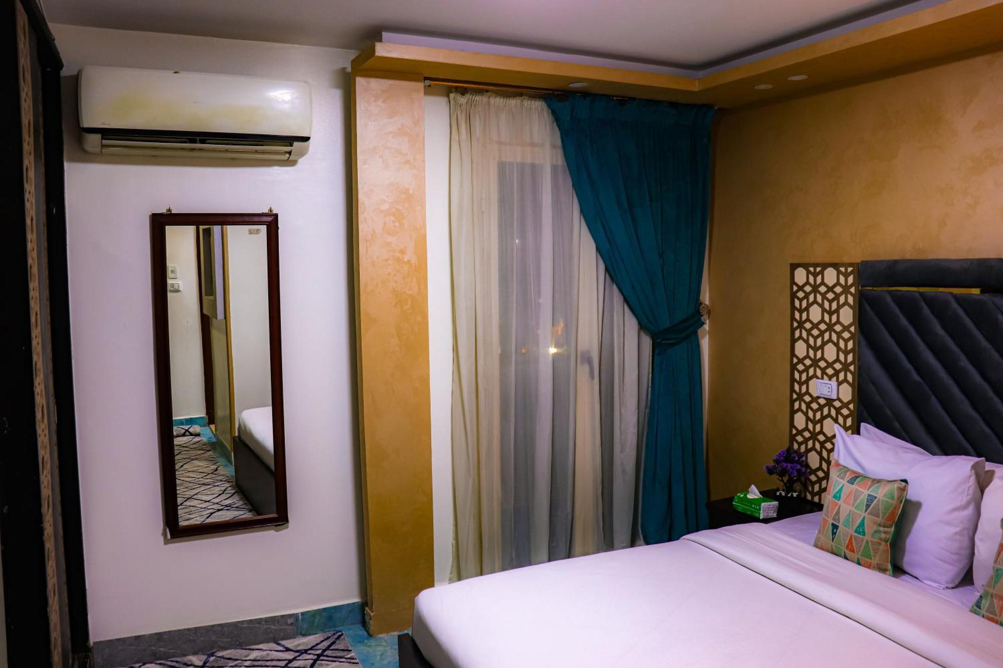 Golden Pyramids Inn Kafret el-Gabal Eksteriør bilde