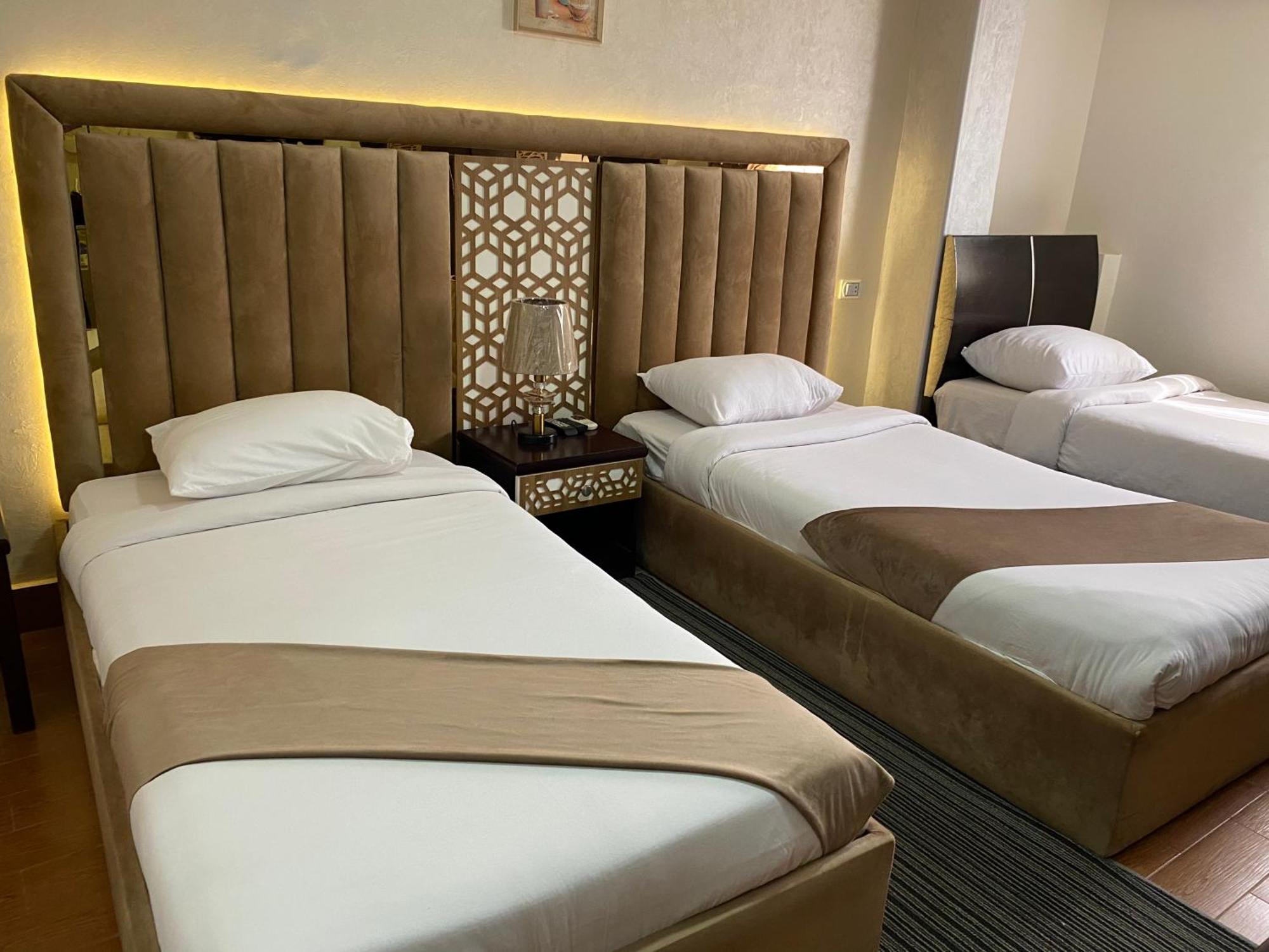 Golden Pyramids Inn Kafret el-Gabal Eksteriør bilde